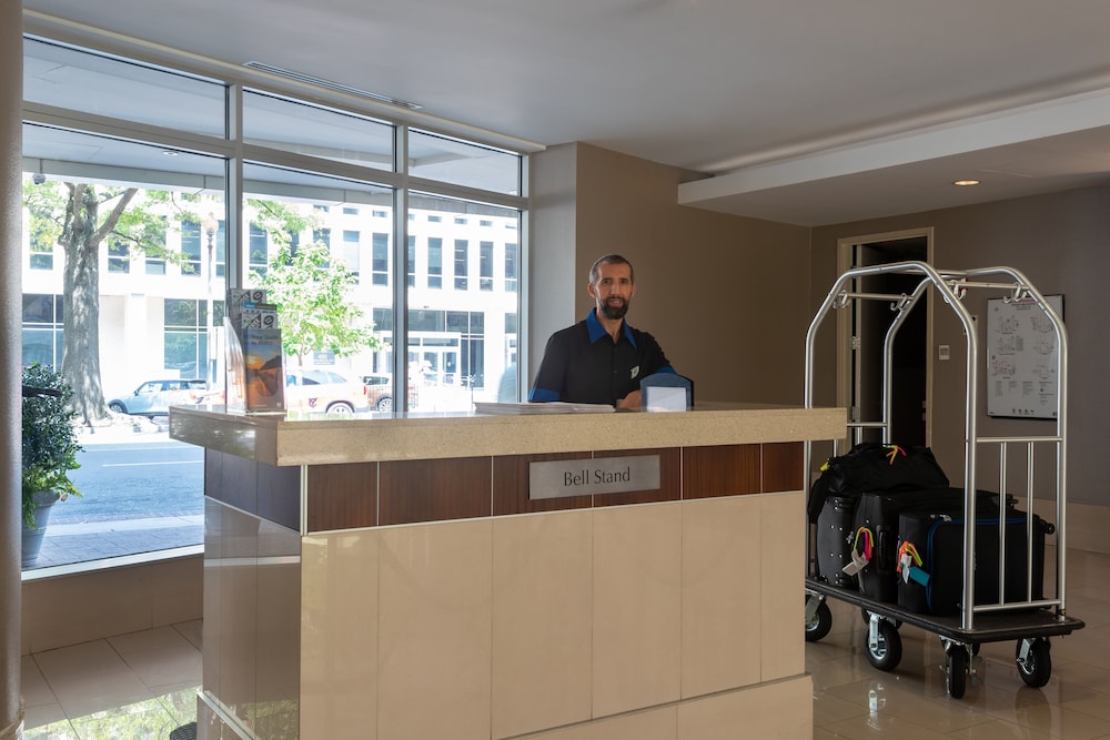 Holiday Inn Washington Capitol Natl Mall by IHG - photo 81