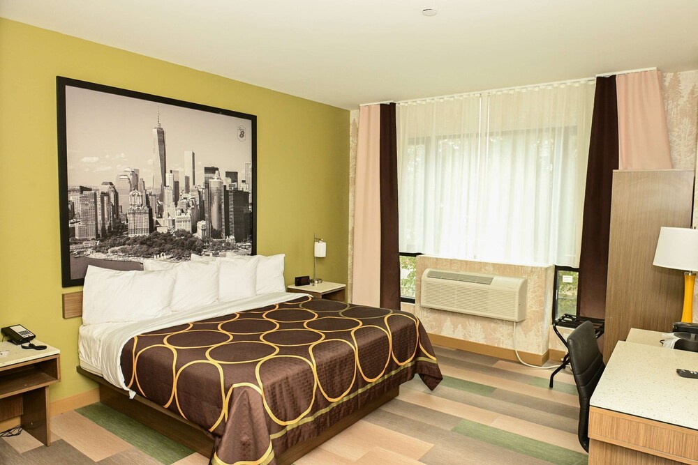 Super 8 by Wyndham Bronx Near Botanical Garden - photo 15