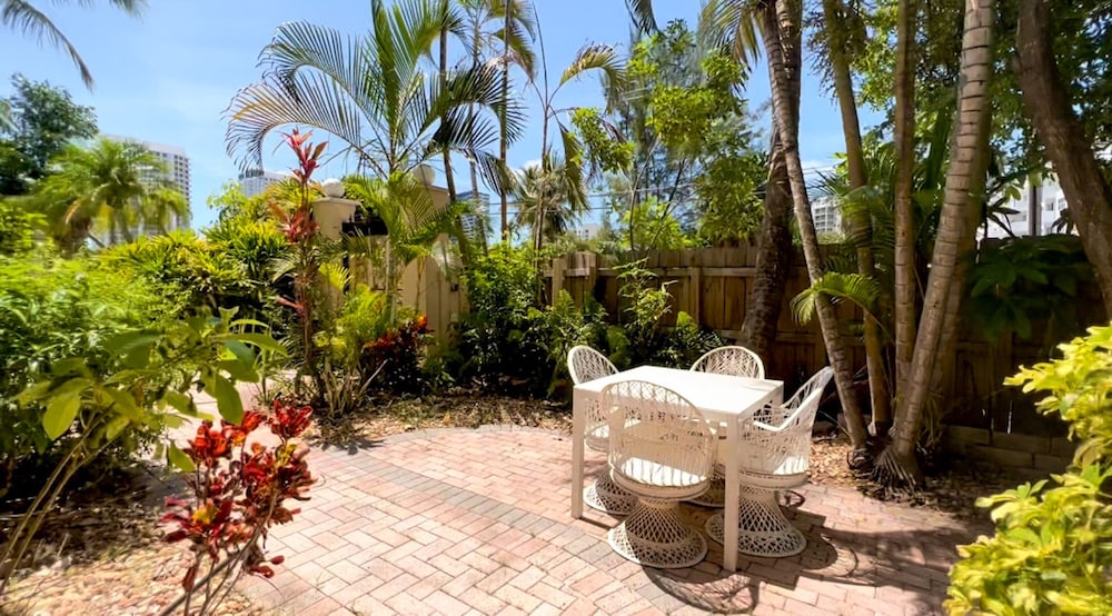 La Casa A North Beach Village Resort Hotel - photo 34
