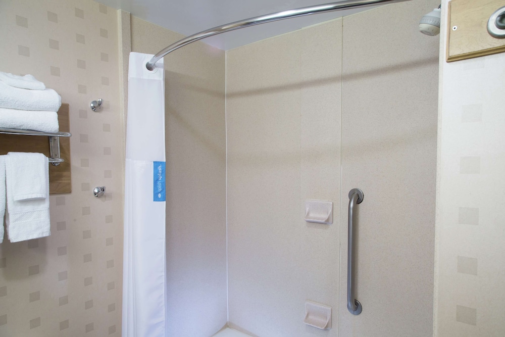 Hampton Inn Oxford West - photo 37