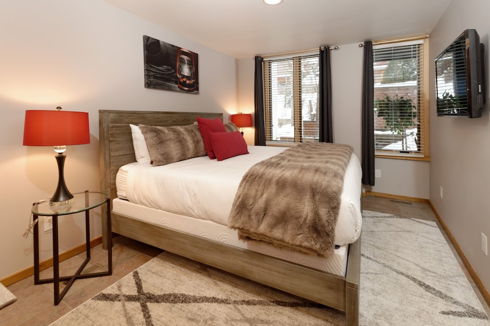 The St. Regis Aspen Resort - photo 10