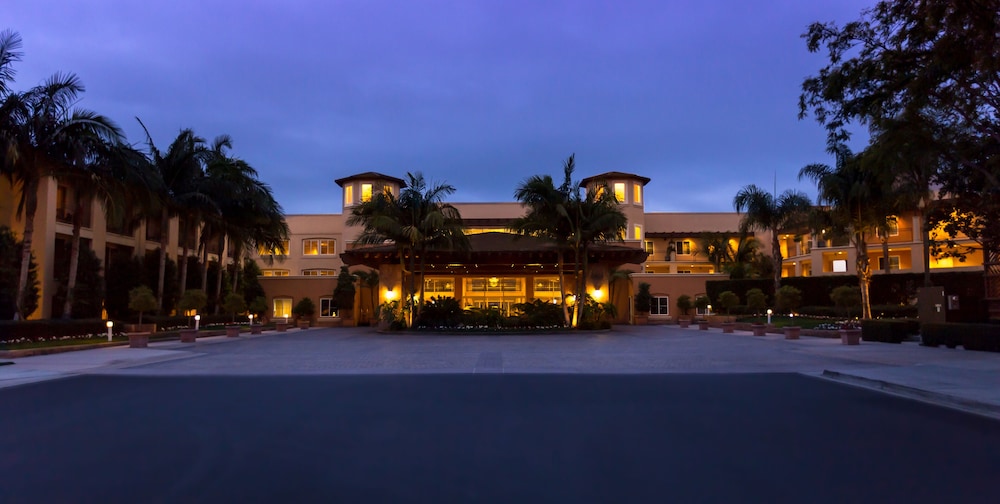 The Cassara Carlsbad Tapestry Collection by Hilton - photo 103