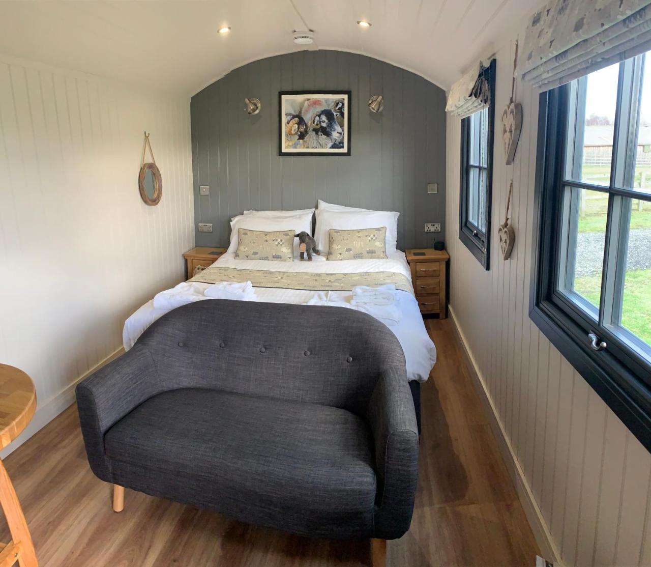 Springwood Shepherd Huts Glamping York in York, United Kingdom