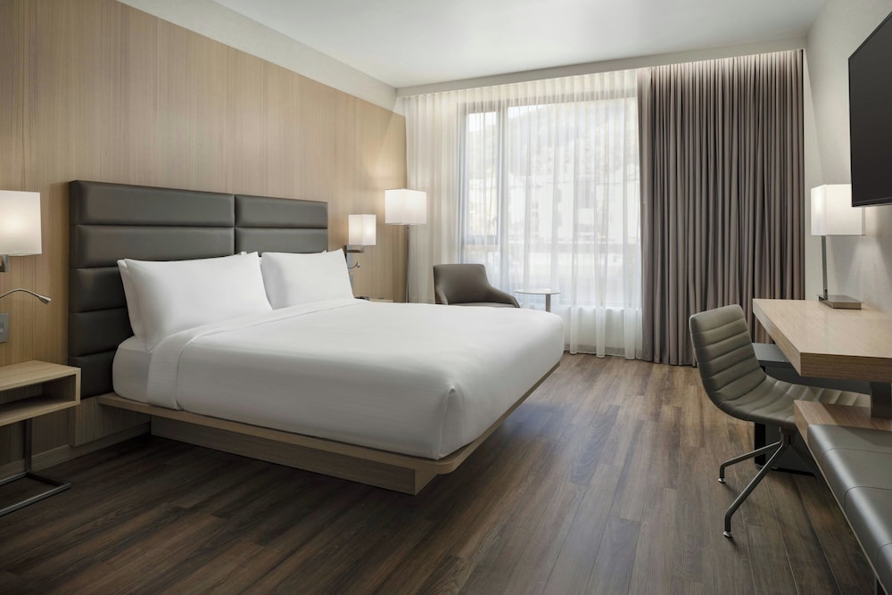 AC Hotel San Rafael Downtown - photo 10