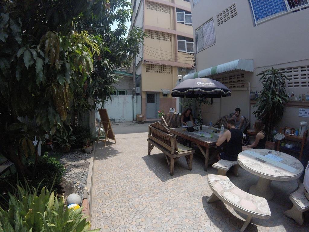 The Oasis Hostel Adults Only
