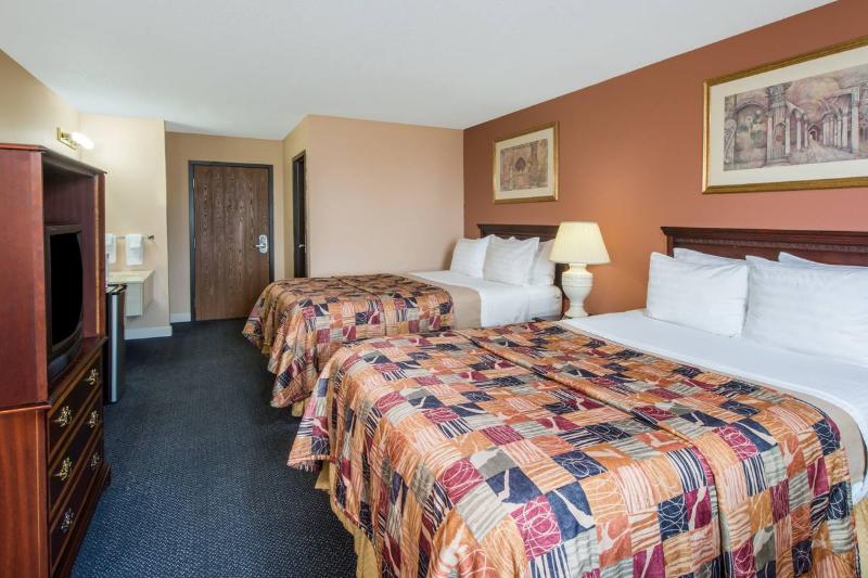 Knights Inn Wentzville MO - photo 41