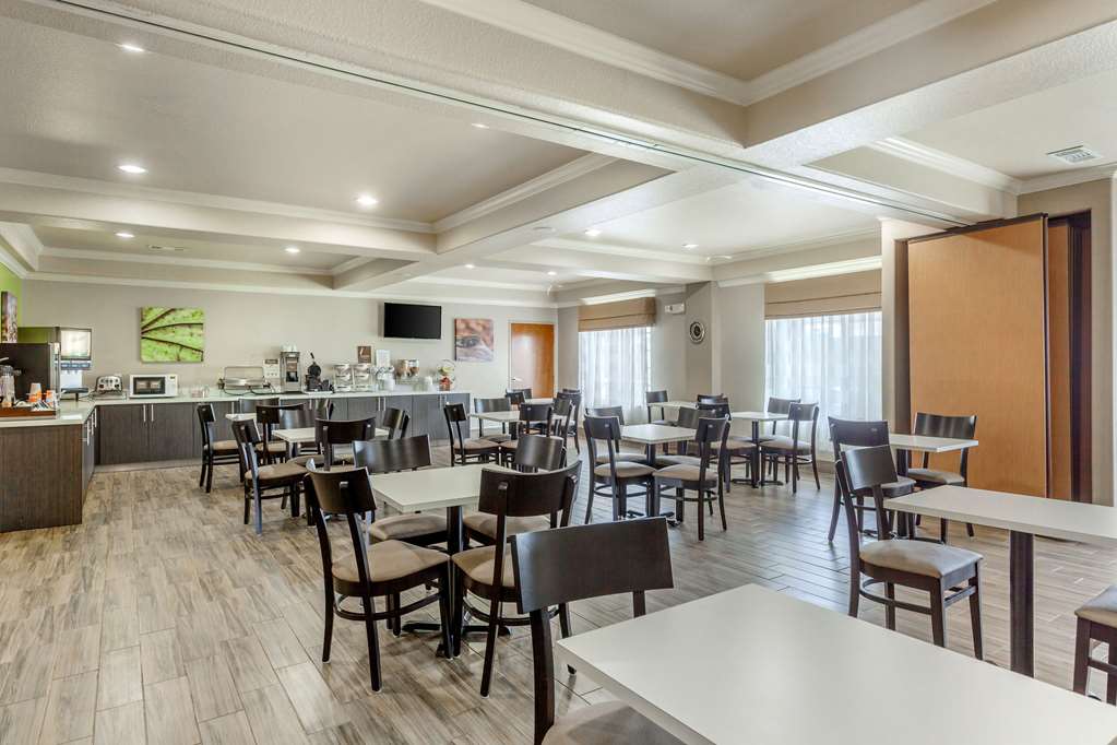 Sleep Inn & Suites Hewitt South Waco - photo 36