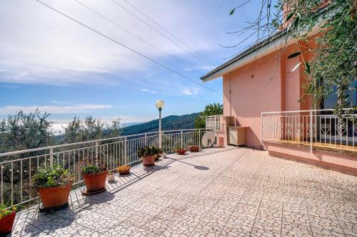 Paola - carbon neutral hotel in Villa Faraldi
