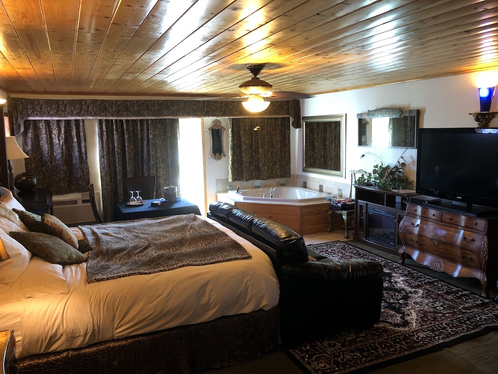Echo Canyon Spa Resort - photo 60
