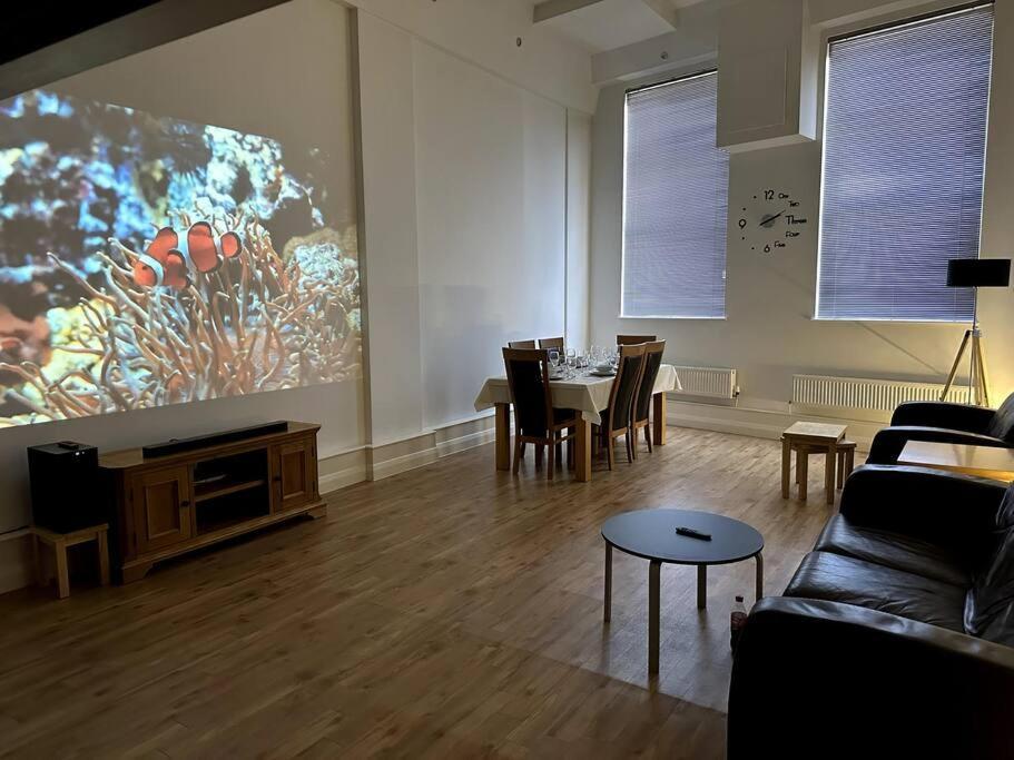 City Centre 3 bedrooms apartment with parking — 4-Star Luxury Hotel in Nottingham, United Kingdom