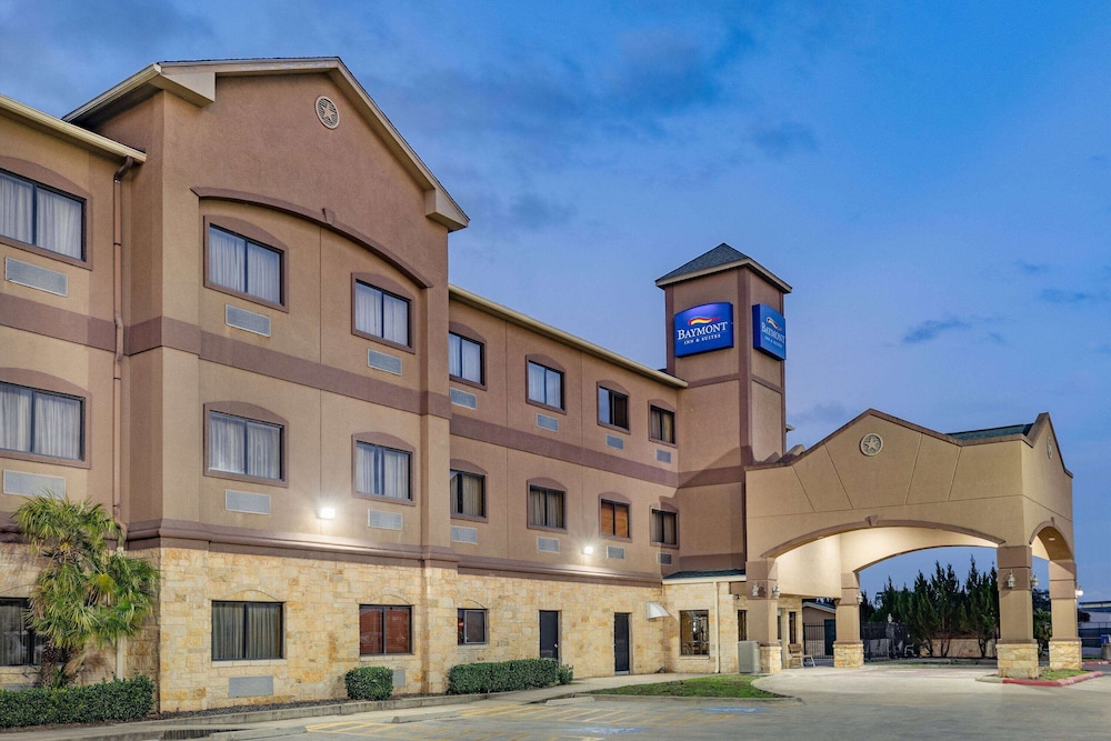 Baymont by Wyndham Cuero - photo 2