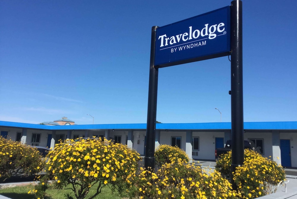 Travelodge by Wyndham Crescent City in Crescent, United States
