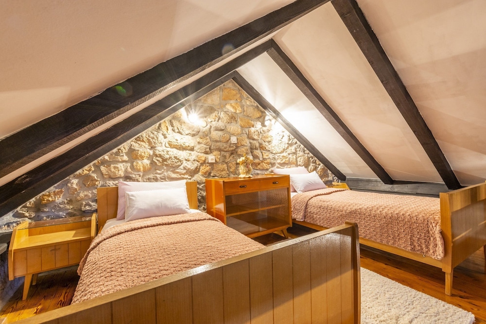Rustical Resort Kokorići with Shared Outdoor Swimming Pool — hotel in Vrgorac