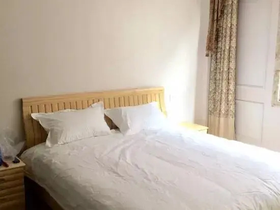 Pedestrian Street Hotel - carbon neutral hotel in Huanggang