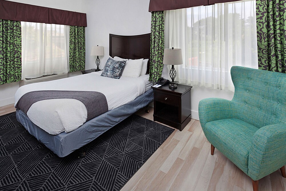 Inn at Lincoln City - photo 26