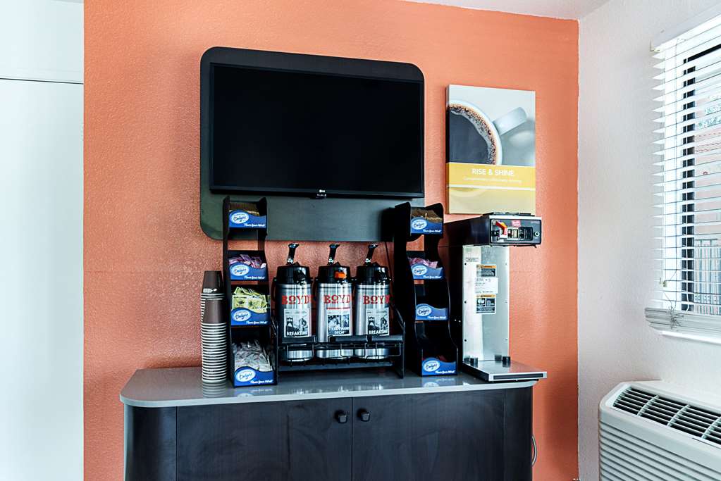 Motel 6 Fresno CA - photo 29