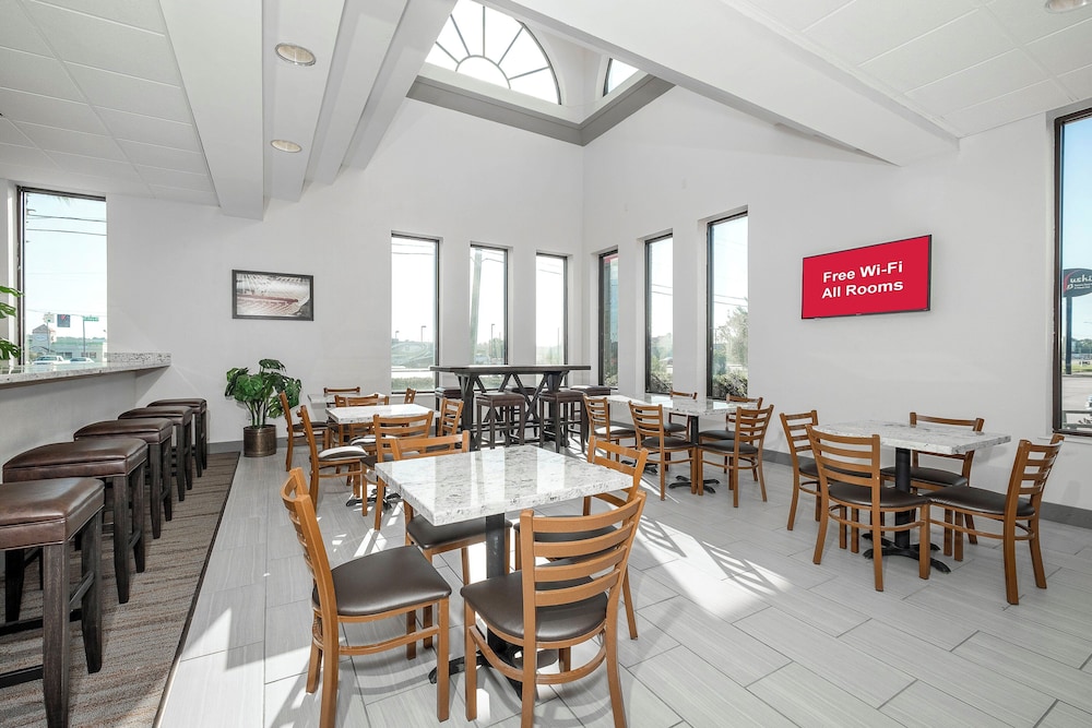 Red Roof Inn Gulfport Biloxi Airport - photo 28