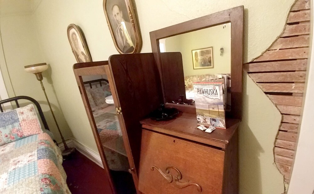 Historic Whiting Hotel Suites - photo 38