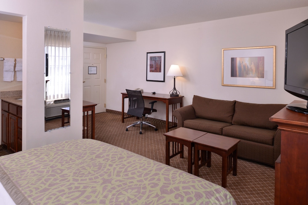 Staybridge Suites Indianapolis Airport by IHG - photo 7