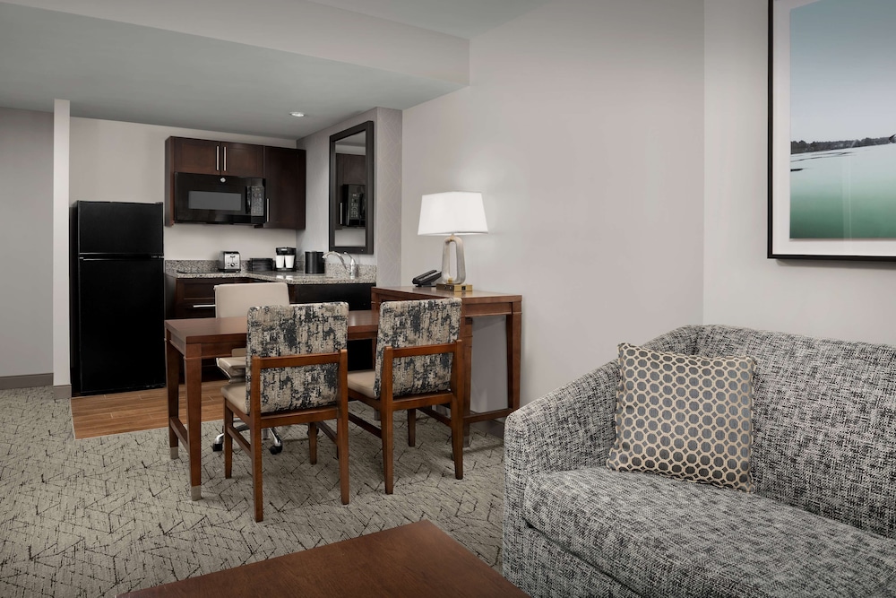 Embassy Suites Springfield - photo 13