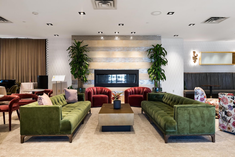 DoubleTree by Hilton Fairfield Hotel & Suites in Fairfield, United States