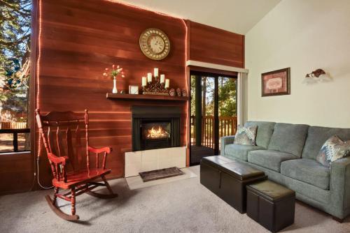 Regency Retreat Studio for 2 in Tahoe Vista, United States