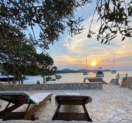 Beach house Danica resort & tavern BAIN free transport pool Island of Žut Kornati in Murter, Croatia