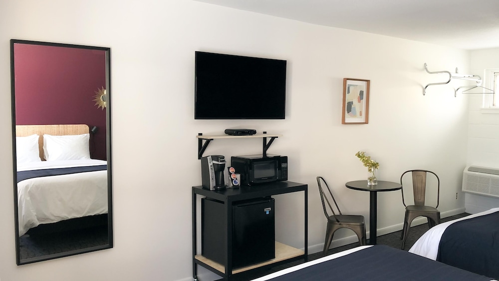 The Nomad Motel International Falls MN Near Canadian Border - photo 4