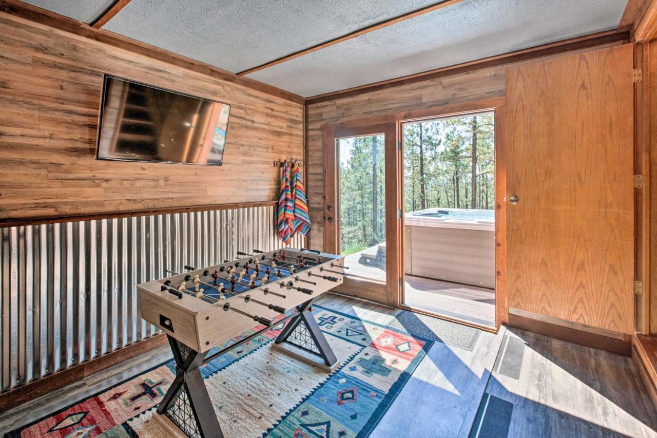 Hot Tub Game Room Spacious Angel Fire Retreat — hotel in Angel Fire