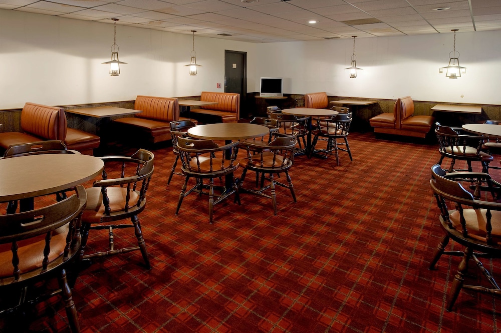 Americas Best Value Inn Bowie - photo 18