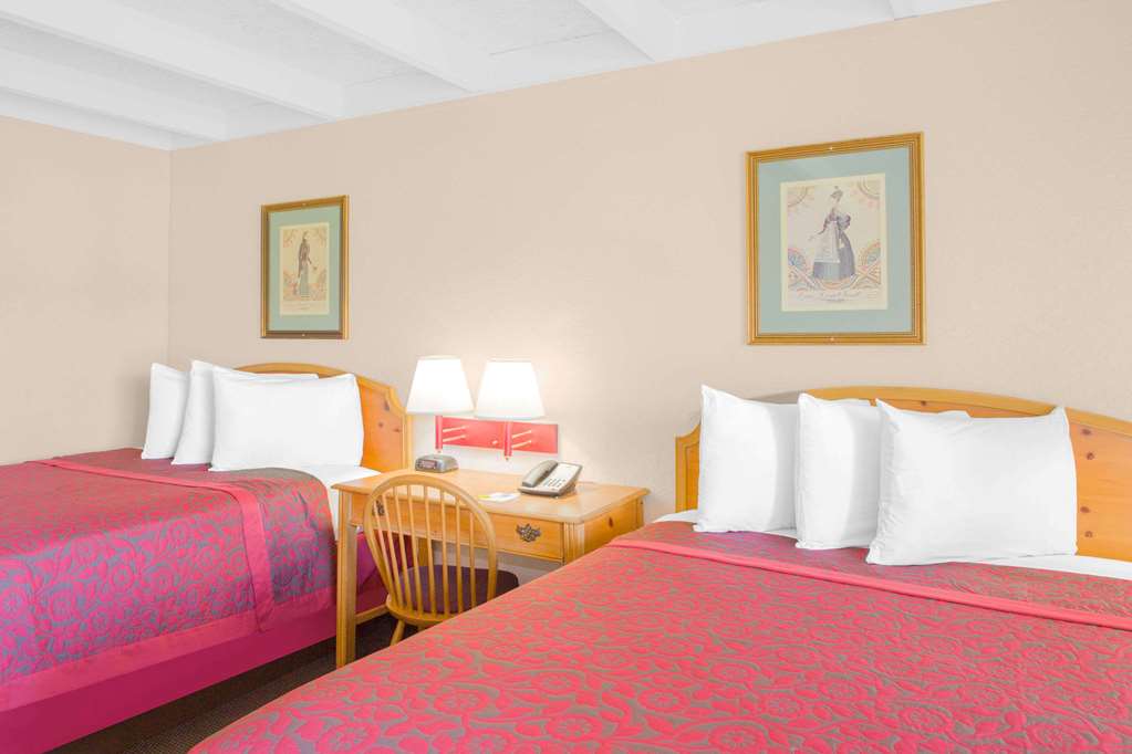 Days Inn by Wyndham Tallahassee University Center - photo 8