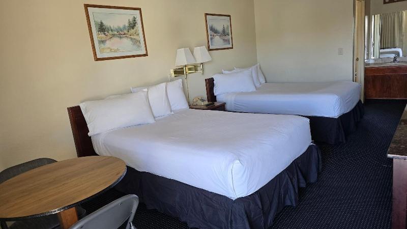 Terrace Inn and Suites - photo 15