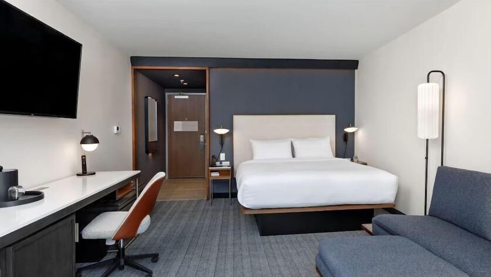 Courtyard by Marriott Richmond Scott s Addition - photo 8