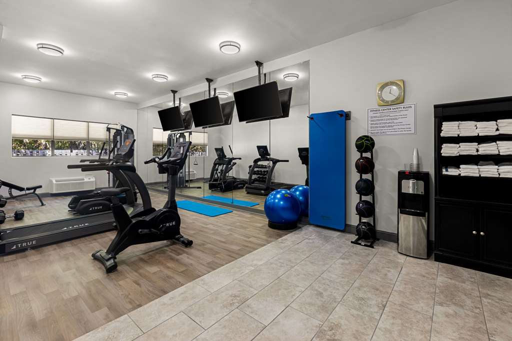 Clarion Pointe Hinesville Near Fort Stewart - photo 26