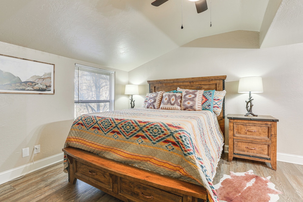 3 Mi to Lake Texoma: Kingston Family Retreat in Kingston, United States