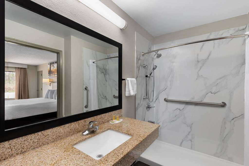 Days Inn by Wyndham Childersburg Sylacauga pet-friendly hotel Childersburg