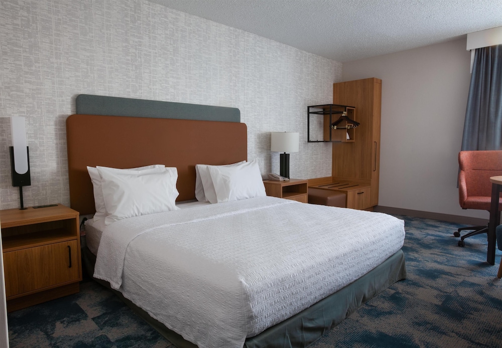 Hampton Inn Salt Lake City North - photo 16
