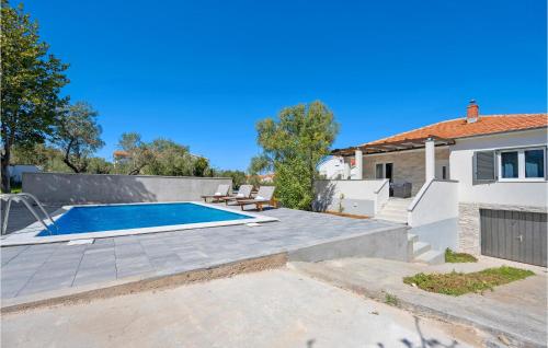 2 Bedroom Nice Home In Betina — 5-Star Luxury Hotel in Tisno, Croatia