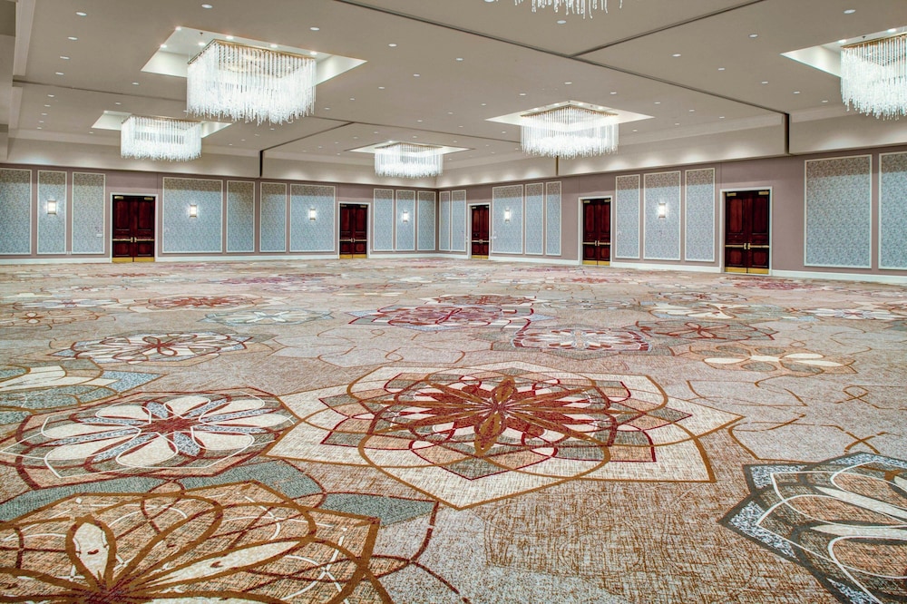 Sheraton McKinney Hotel - photo 30