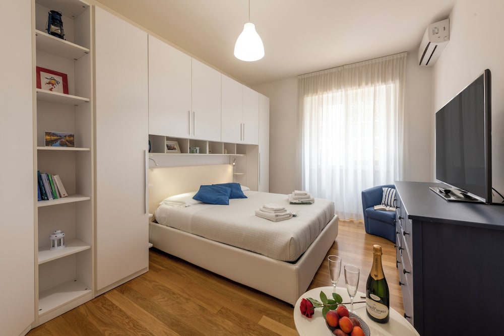 BnButler Strigelli 13 — 4-Star Luxury Hotel in Milan, Italy