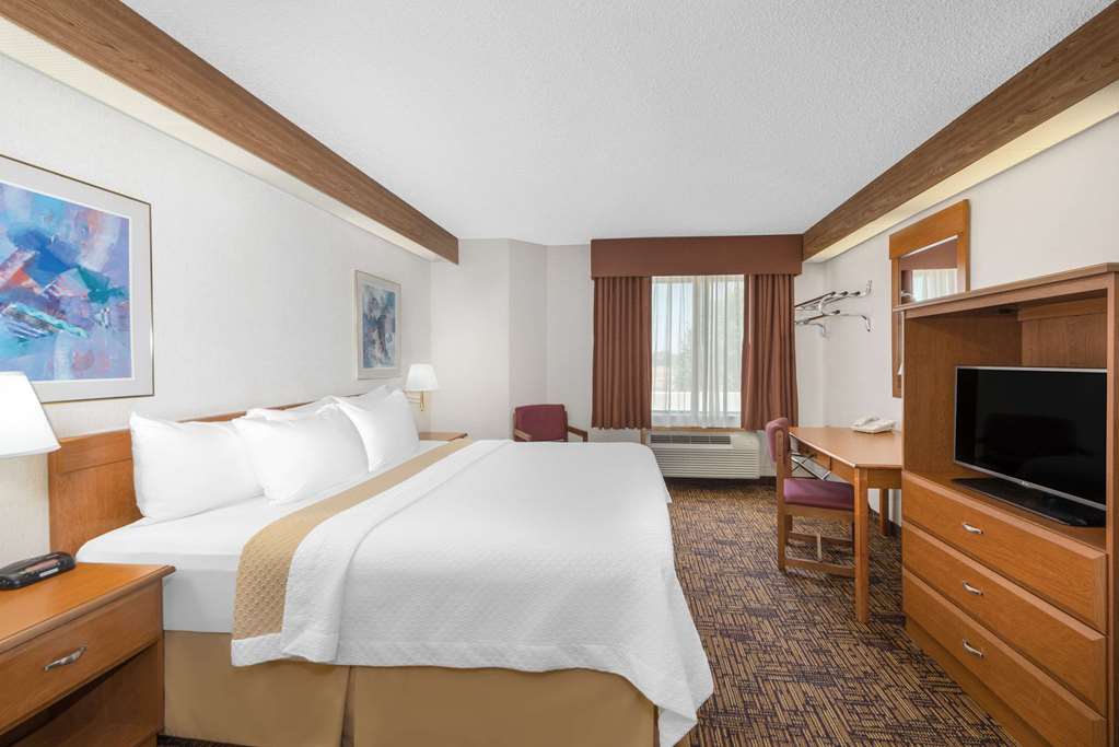 Days Inn by Wyndham Liberal KS - photo 8