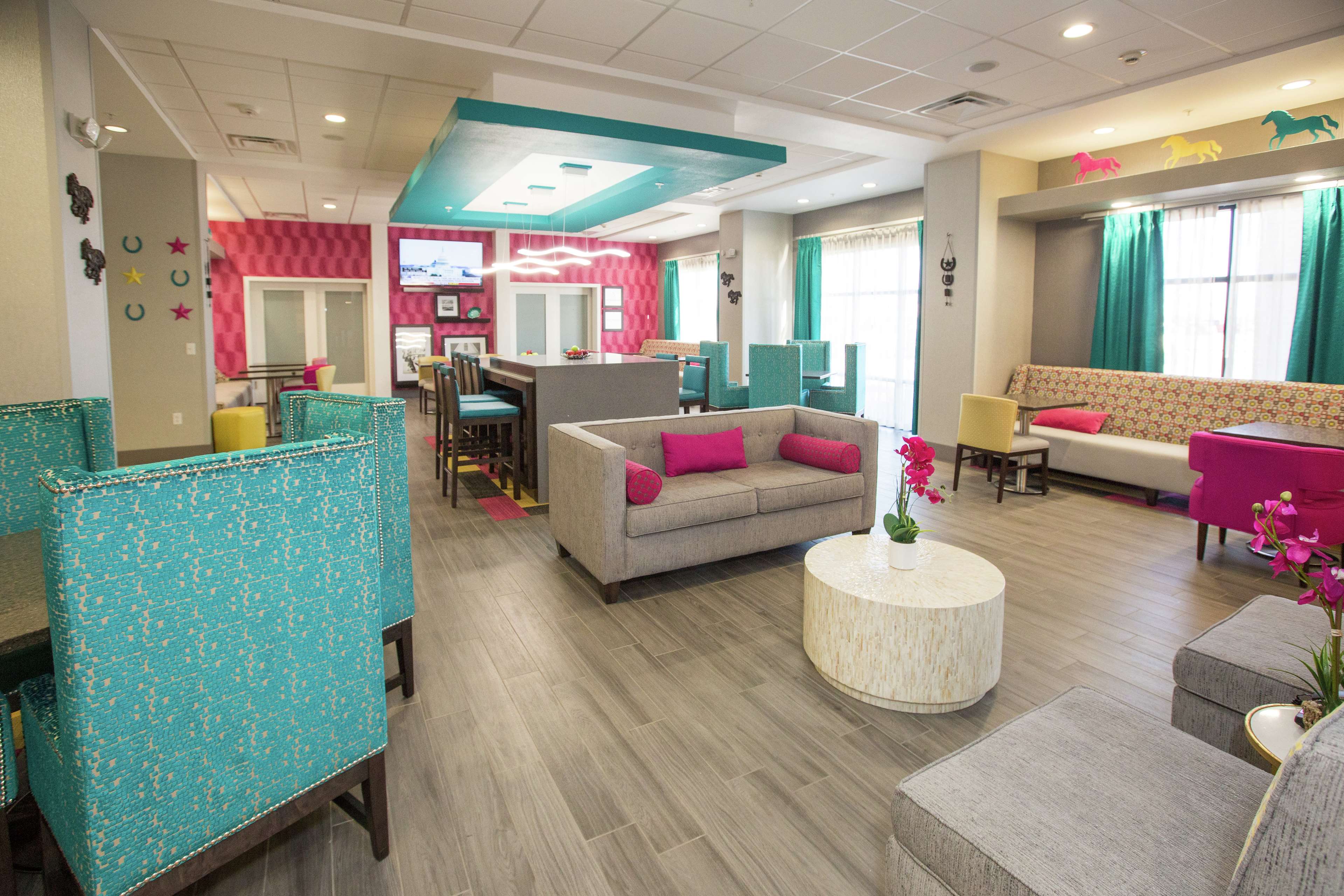 Hampton Inn Mustang - photo 7