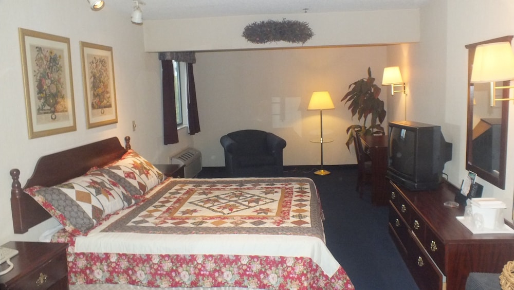 Quality Express Inn & Suites - photo 8