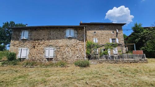La Ferme du cinéma — hotel in Usson-En-Forez
