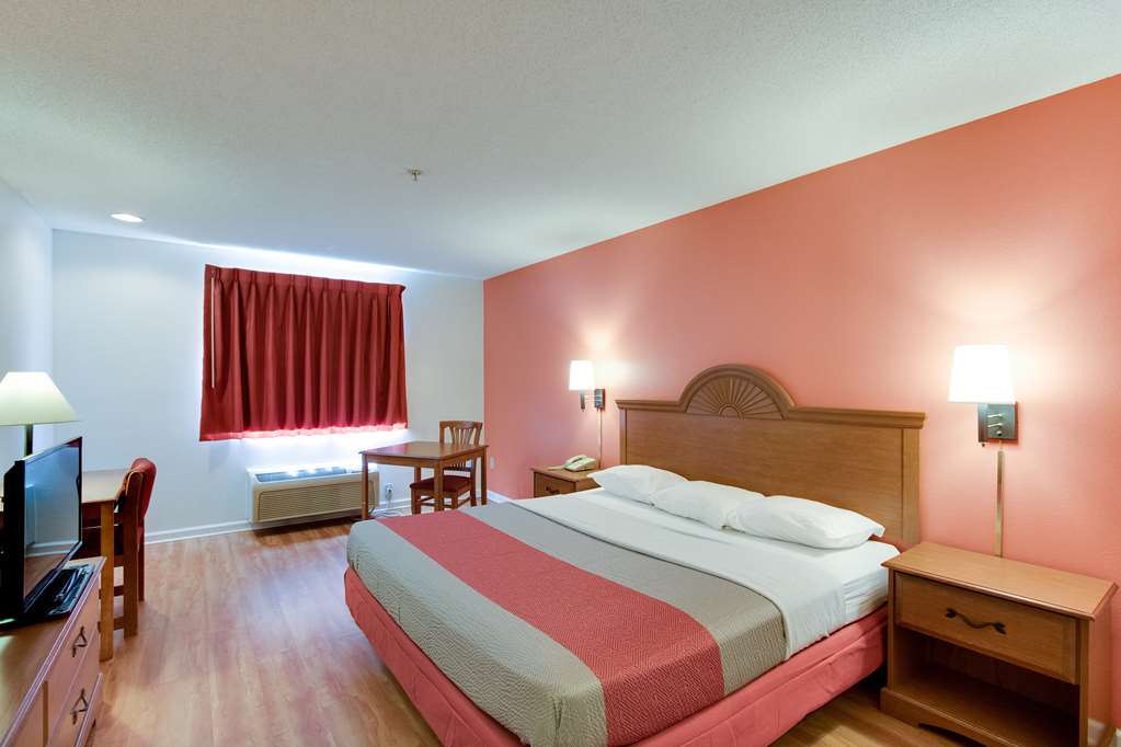 Motel 6 Hinesville GA - photo 9