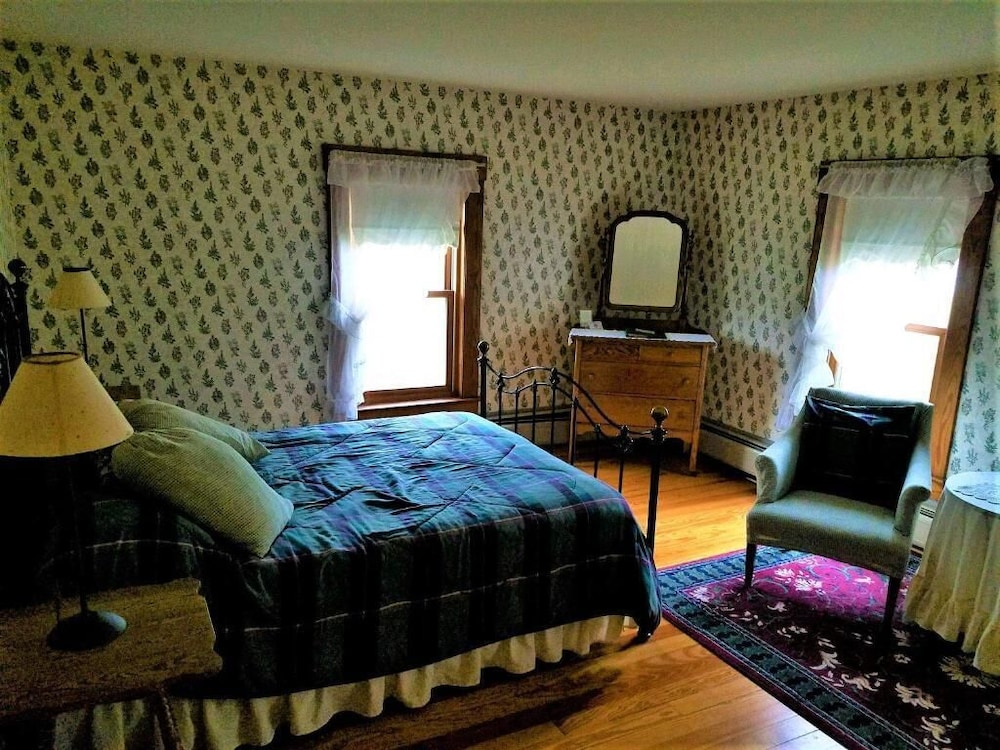 The Wayside Inn - photo 35