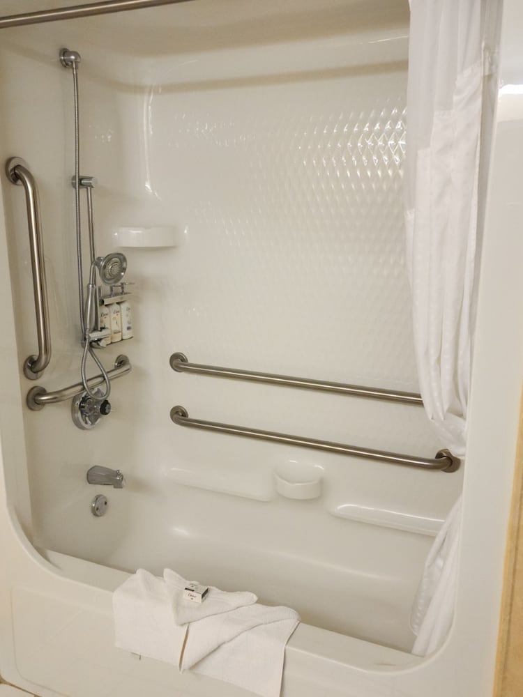 Holiday Inn Express La Junta by IHG - photo 13