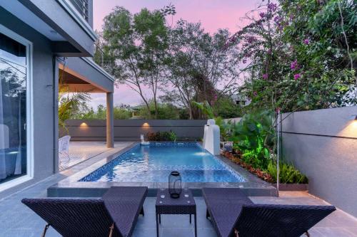 StayVista's Odessa Enclave Mountain View Villa with Private Pool Balconies & Snooker Table — 5-Star Luxury Hotel in Lonavla, India