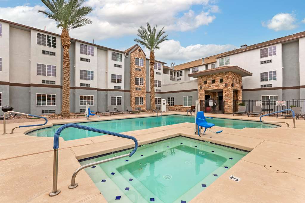 Best Western Plus Yuma Foothills Inn & Suites - photo 39