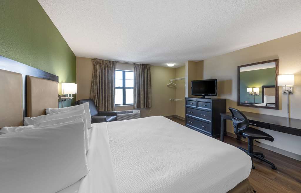 Extended Stay America Suites Orange County Katella Ave - photo 18